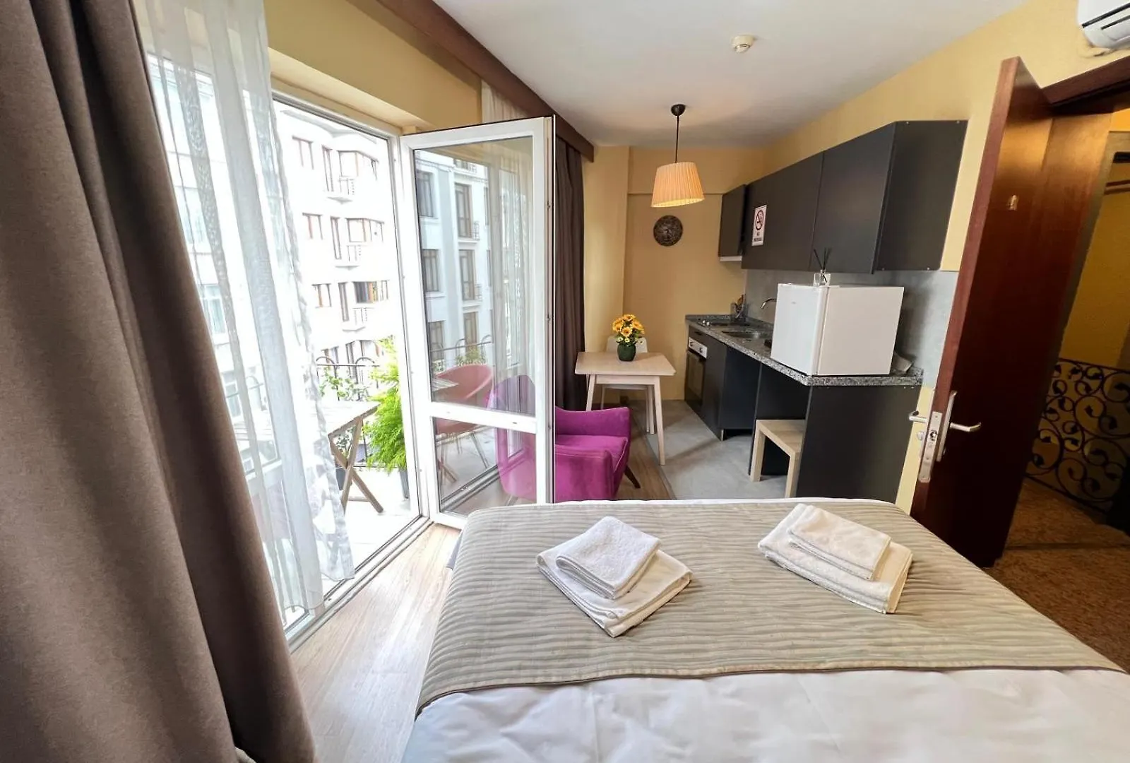 Taksim Stella Suites اسطنبول فندق