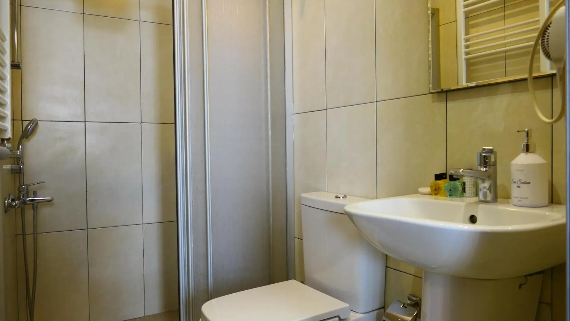فندق Taksim Stella Suites اسطنبول